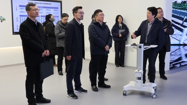 新疆维吾尔自治区党委农办常务副主任徐涛赴托普云农调研